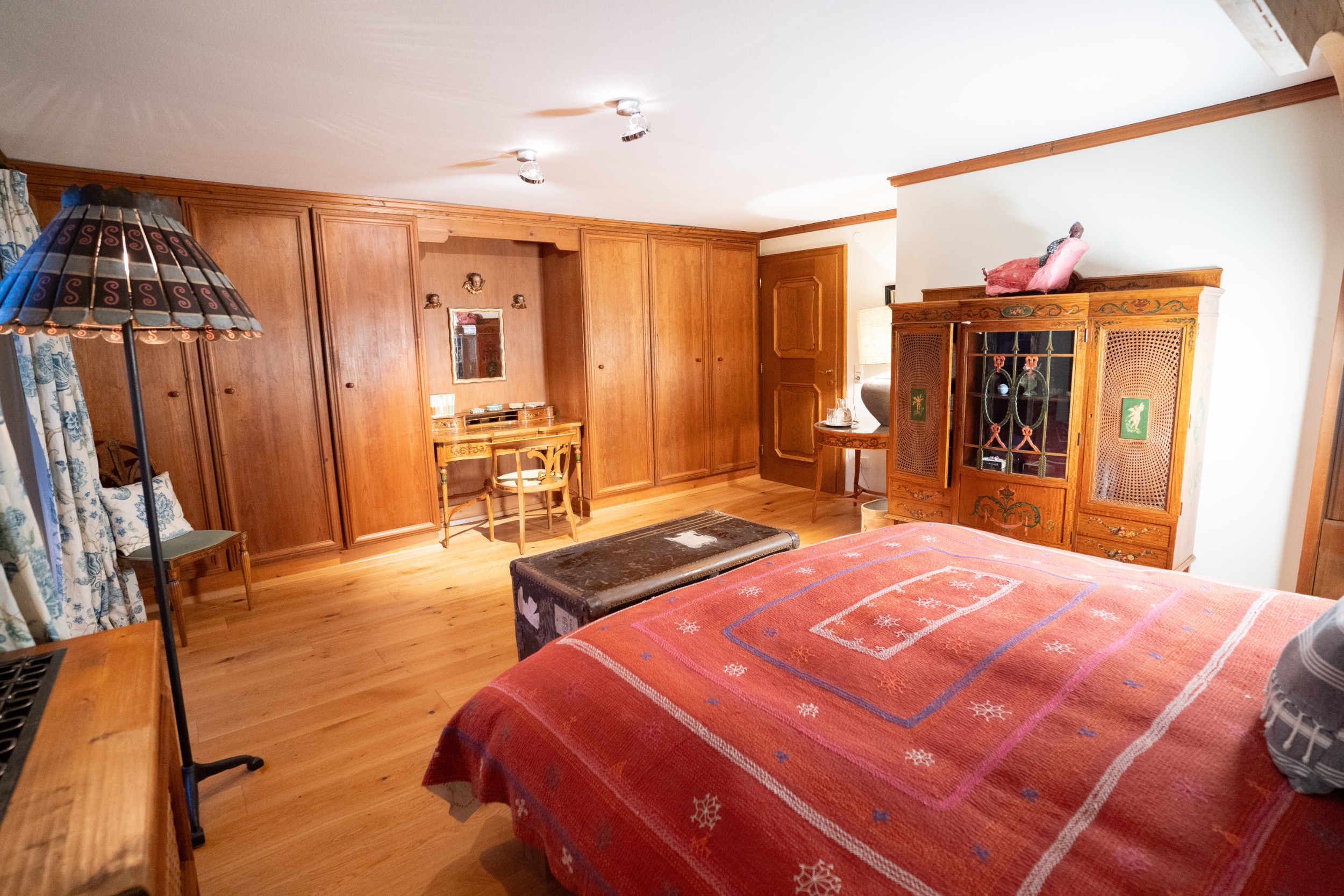 schlafzimmer ansicht schrank ferienhaus ochalet hinterthal